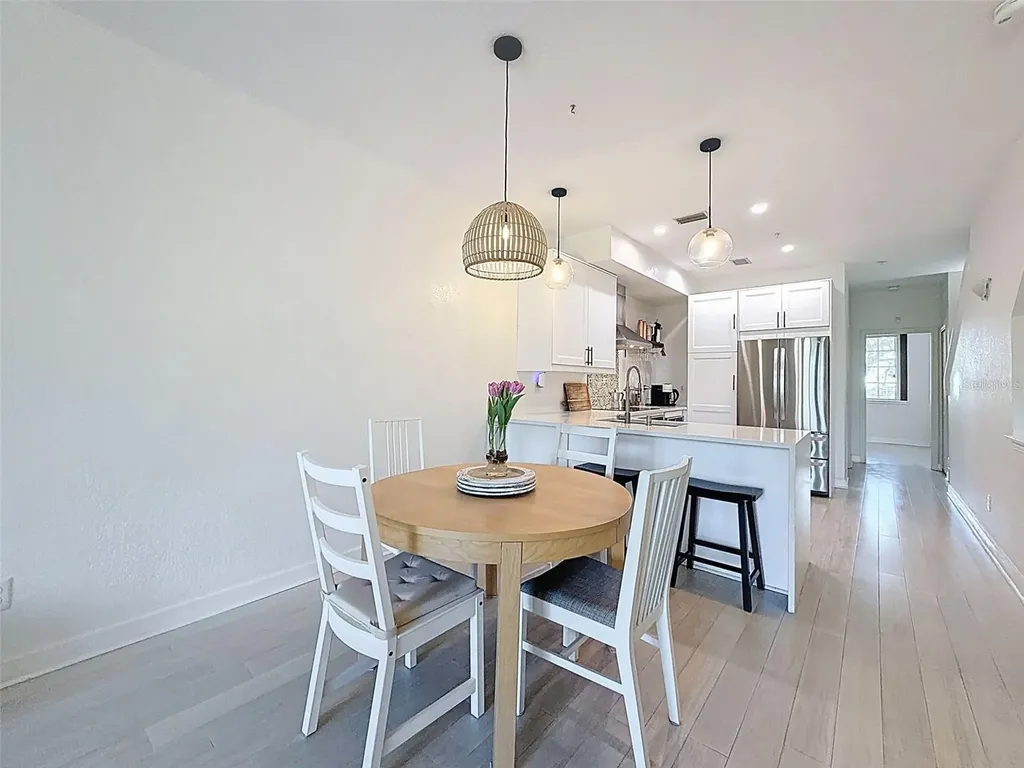 106 Brent Circle Oldsmar FL 34677