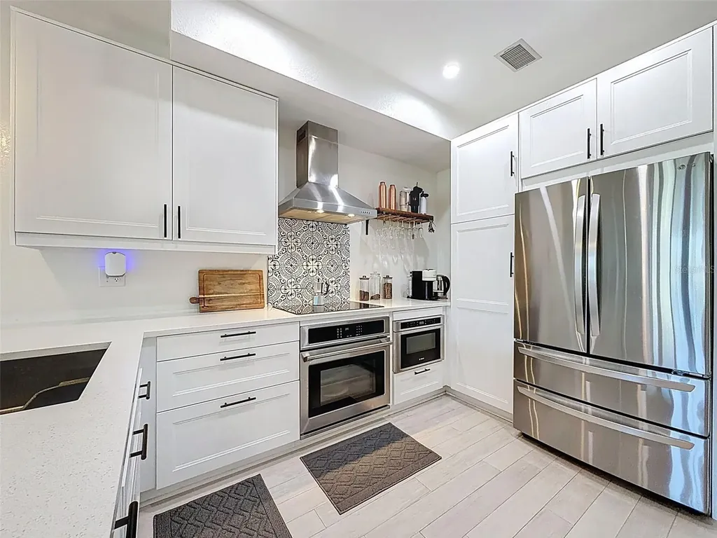 106 Brent Circle Oldsmar FL 34677