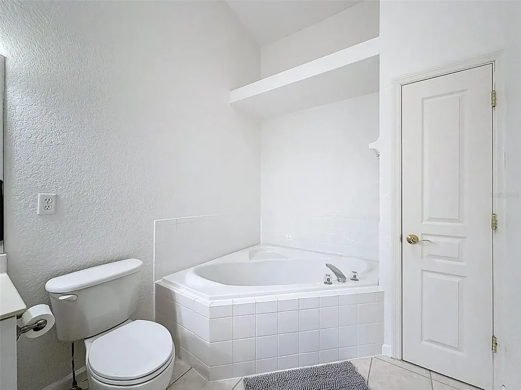 106 Brent Circle Oldsmar FL 34677