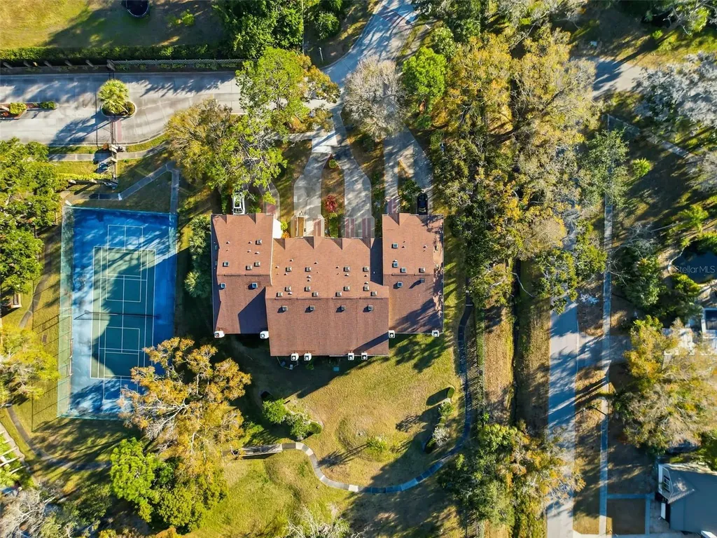 106 Brent Circle Oldsmar FL 34677
