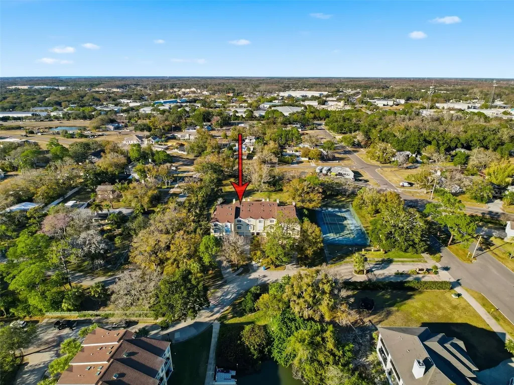 106 Brent Circle Oldsmar FL 34677