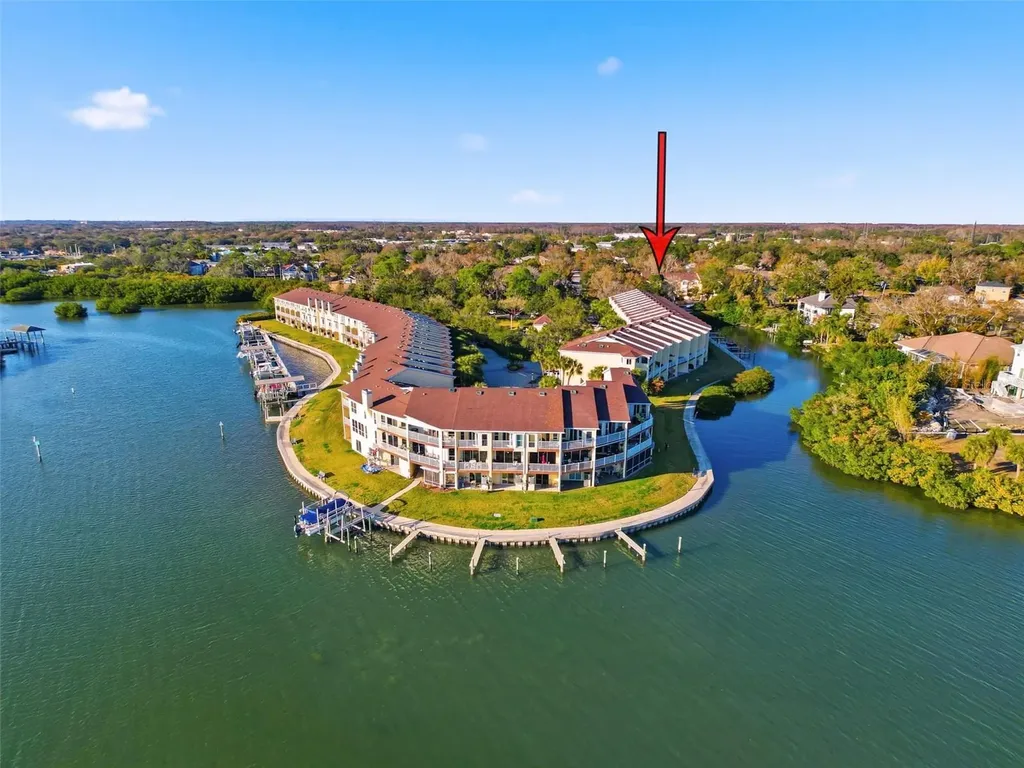 106 Brent Circle Oldsmar FL 34677