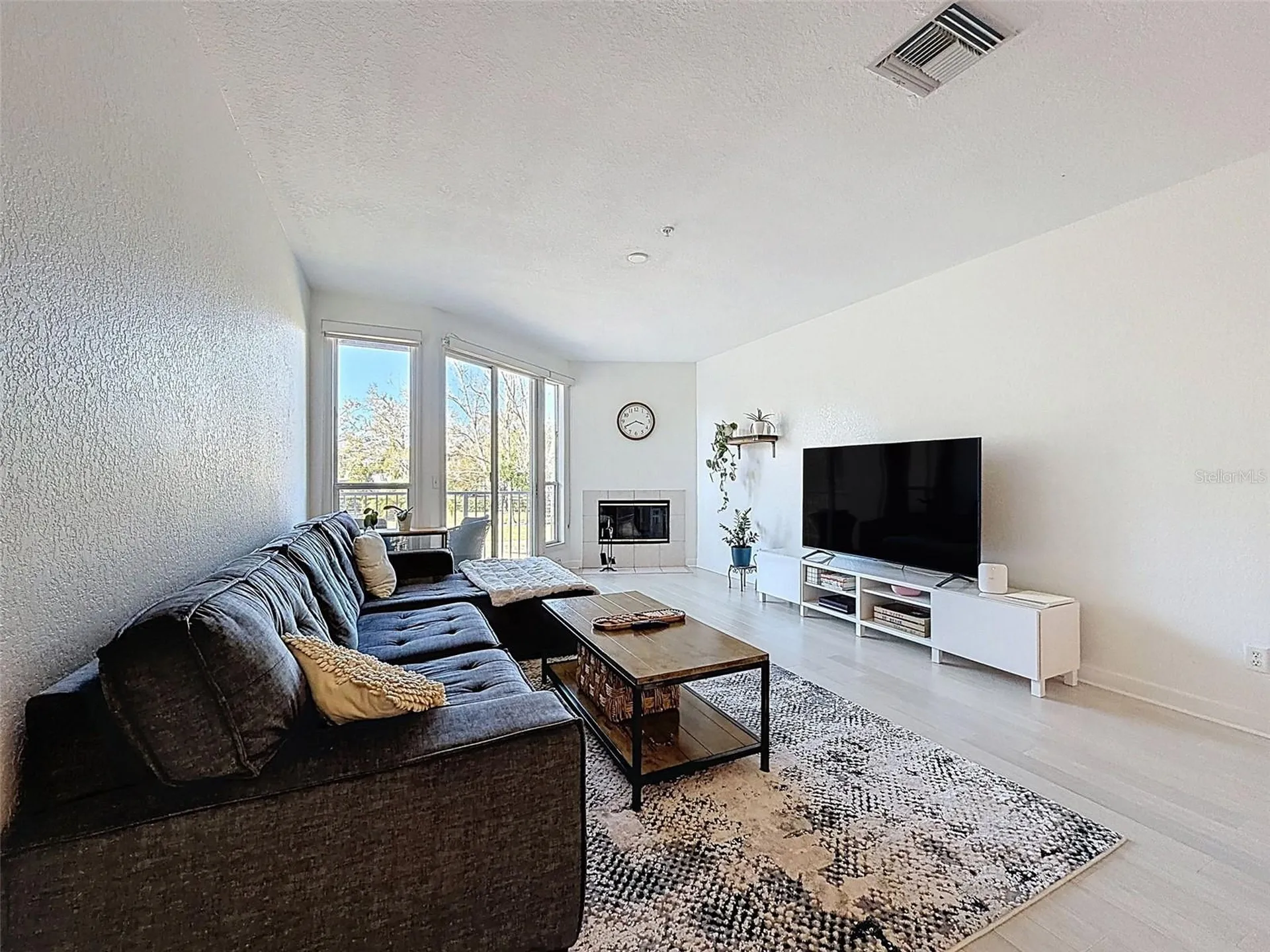 106 Brent Circle Oldsmar FL 34677