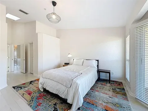 106 Brent Circle Oldsmar FL 34677