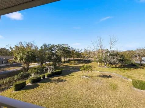 106 Brent Circle Oldsmar FL 34677