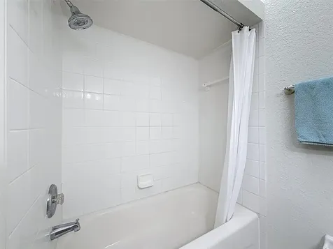 106 Brent Circle Oldsmar FL 34677