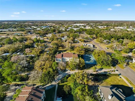 106 Brent Circle Oldsmar FL 34677