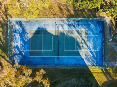 106 Brent Circle Oldsmar FL 34677