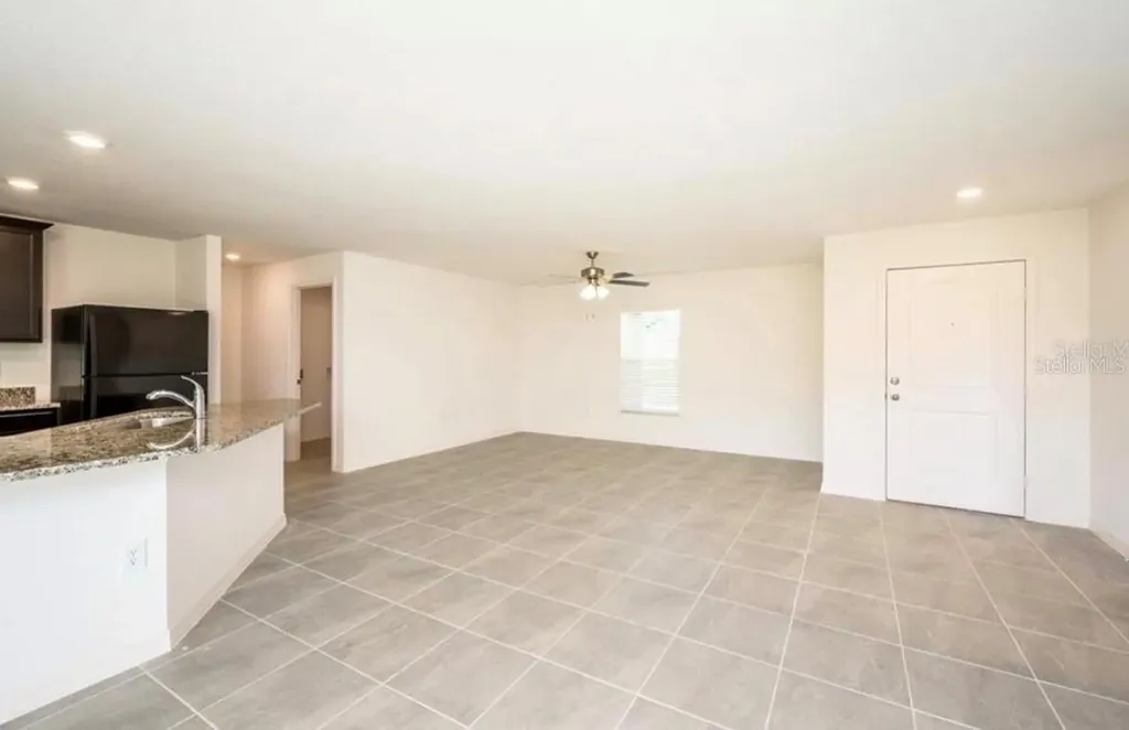 241 Gladiola Court Kissimmee FL 34759