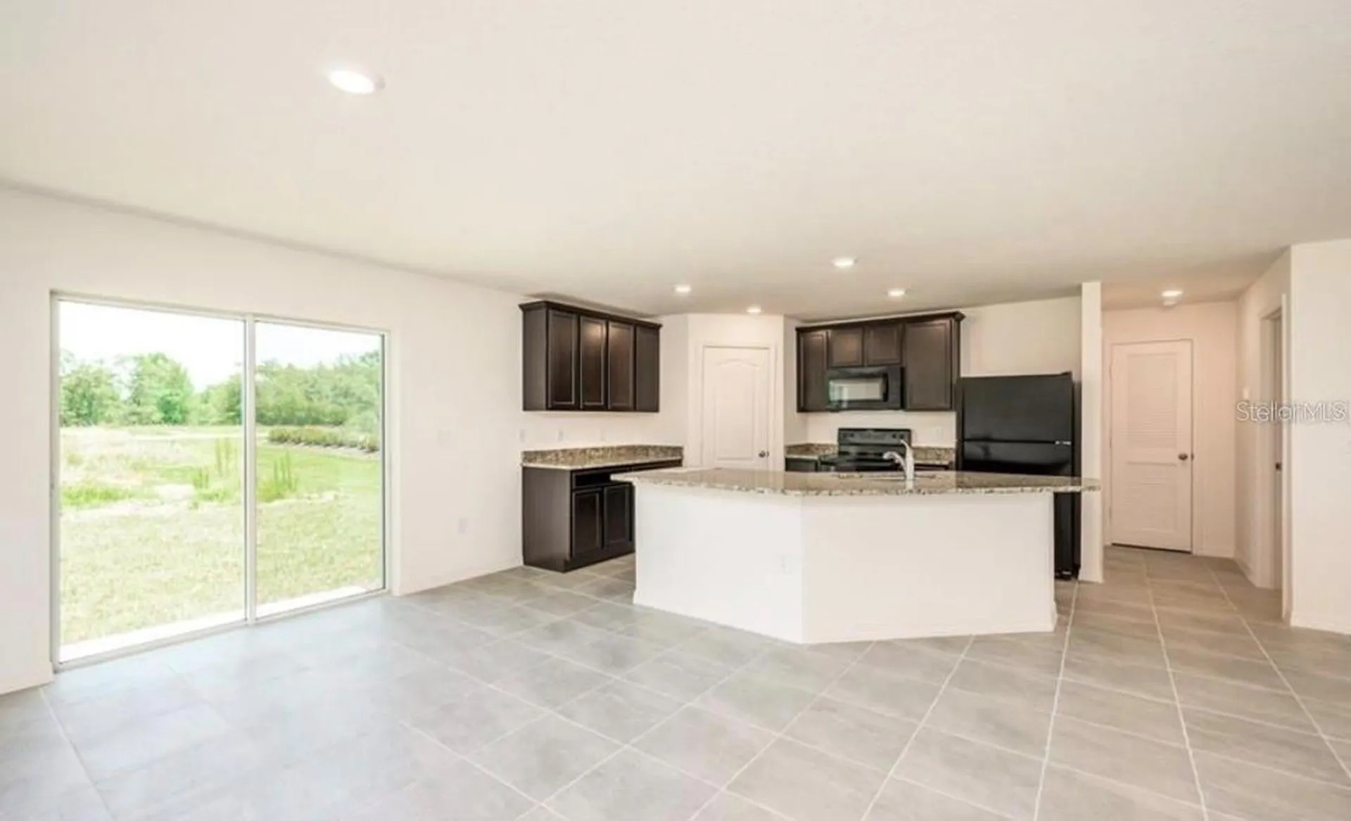 241 Gladiola Court Kissimmee FL 34759