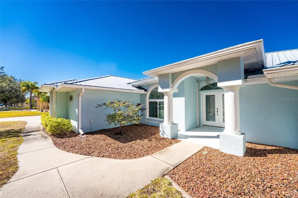1041 Harbour Drake Drive Punta Gorda FL 33983