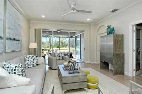 5253 Chase Oaks Drive Sarasota FL 34241