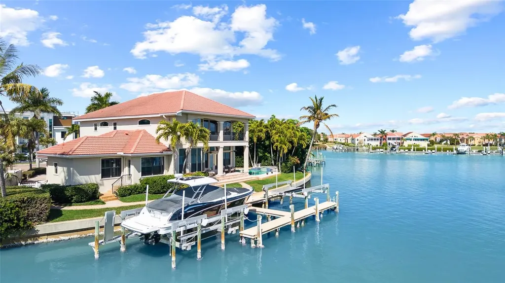4914 59th Avenue S St Petersburg FL 33715