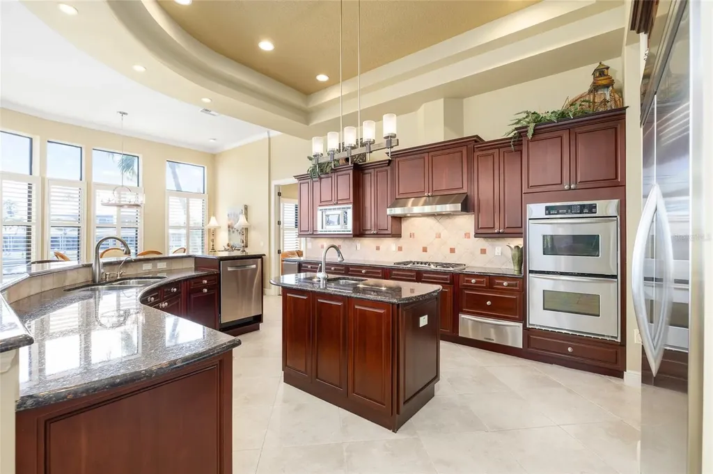 4914 59th Avenue S St Petersburg FL 33715