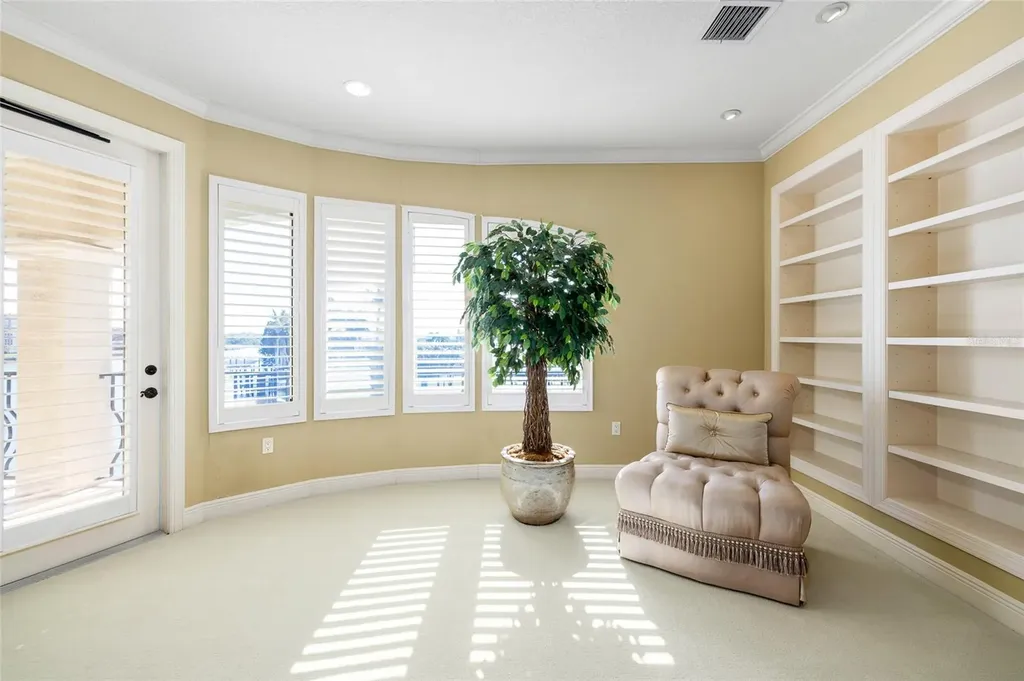 4914 59th Avenue S St Petersburg FL 33715