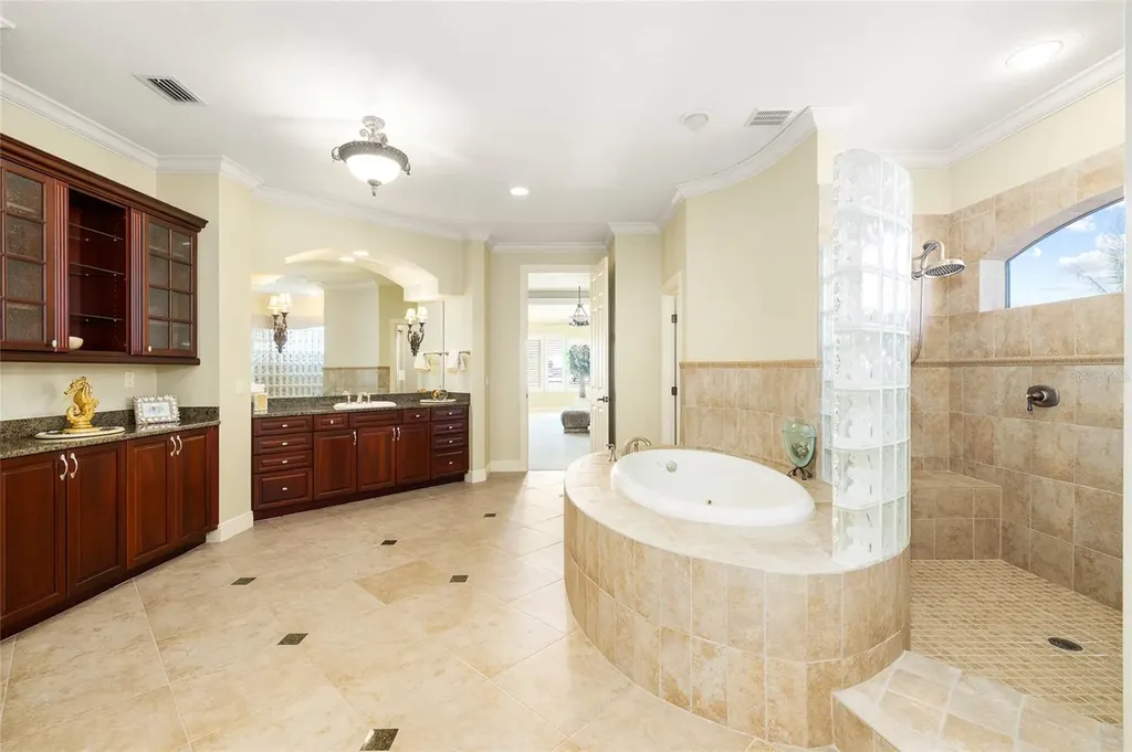 4914 59th Avenue S St Petersburg FL 33715
