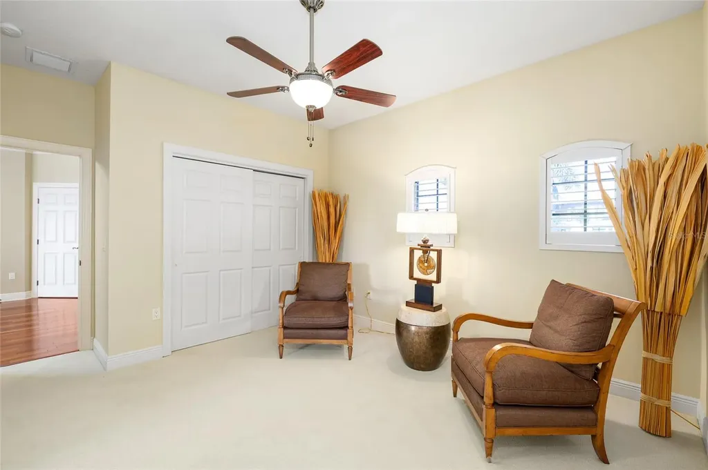 4914 59th Avenue S St Petersburg FL 33715