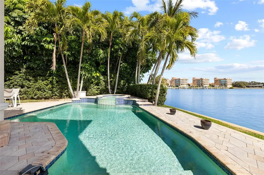 4914 59th Avenue S St Petersburg FL 33715