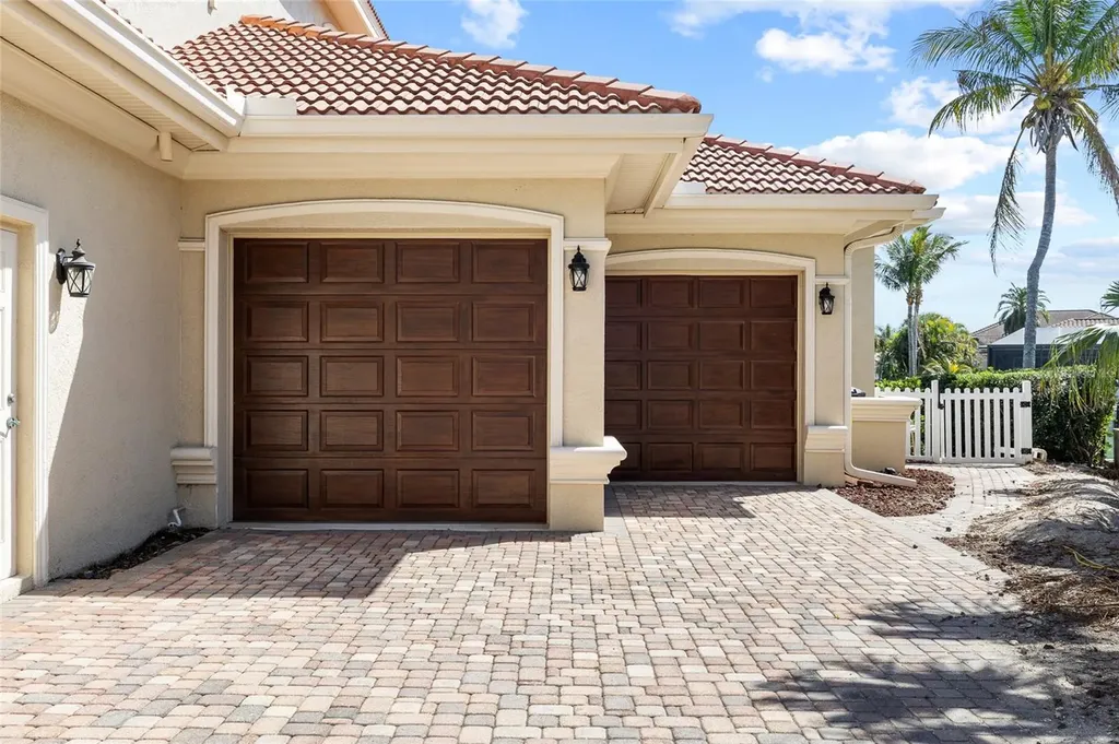 4914 59th Avenue S St Petersburg FL 33715