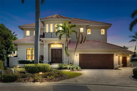 4914 59TH Avenue S St Petersburg FL 33715