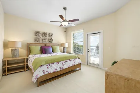 4914 59th Avenue S St Petersburg FL 33715