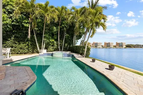 4914 59th Avenue S St Petersburg FL 33715