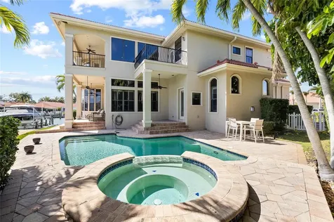 4914 59th Avenue S St Petersburg FL 33715