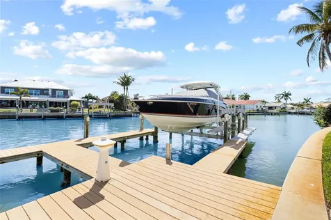 4914 59th Avenue S St Petersburg FL 33715