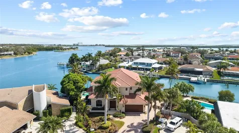 4914 59th Avenue S St Petersburg FL 33715