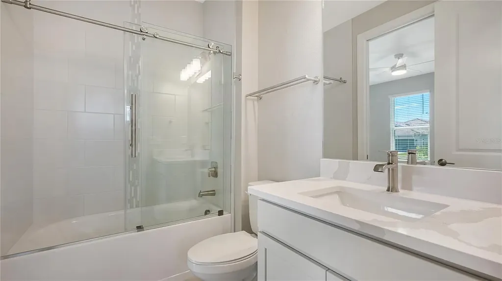 16139 Isola Place Bradenton FL 34211
