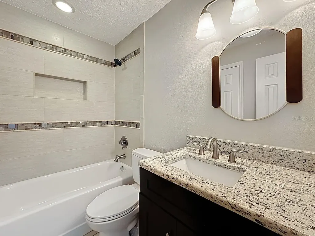 8019 N Madeira Court Orlando FL 32836