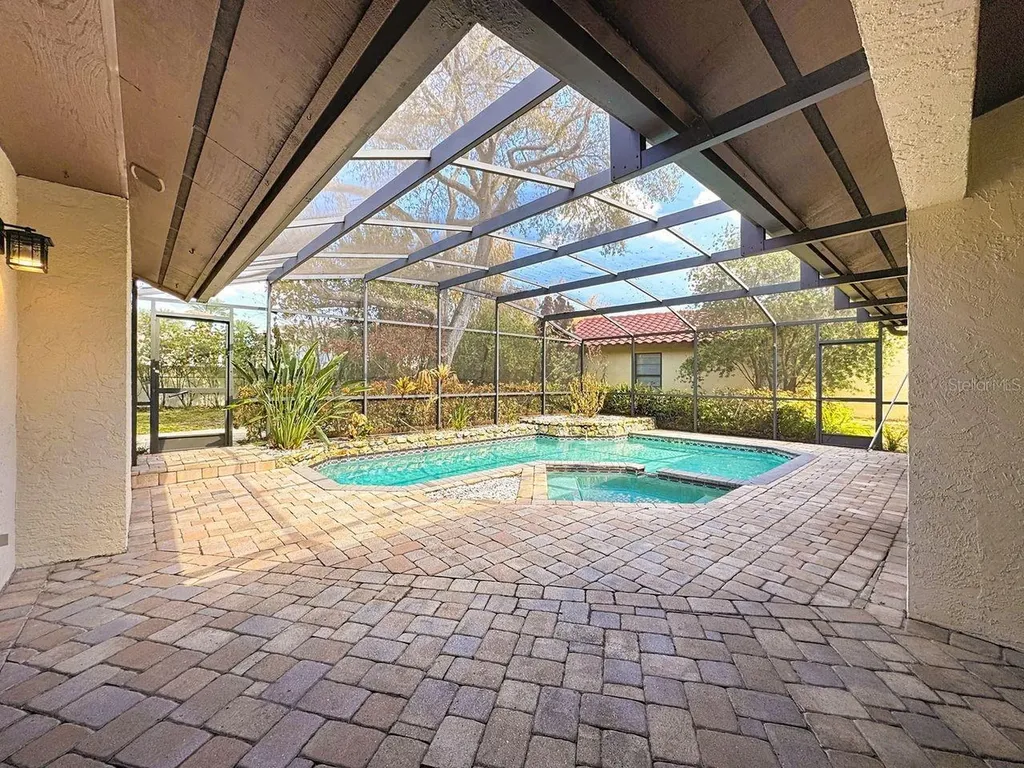 8019 N Madeira Court Orlando FL 32836