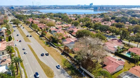 8019 N Madeira Court Orlando FL 32836