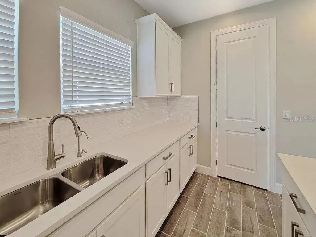 11019 Devonbridge Drive Palmetto FL 34221