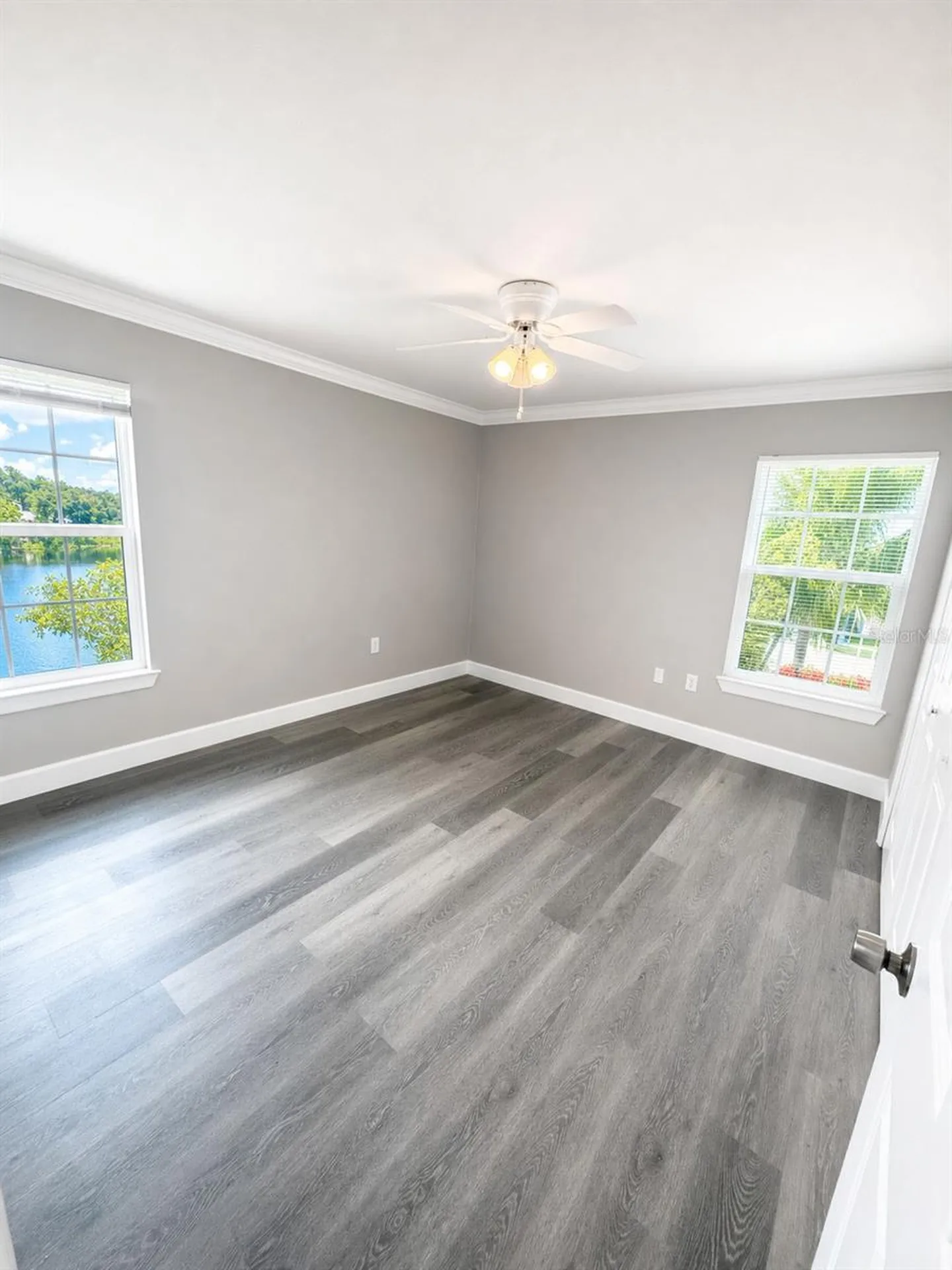 5447 Vineland Road Orlando FL 32811