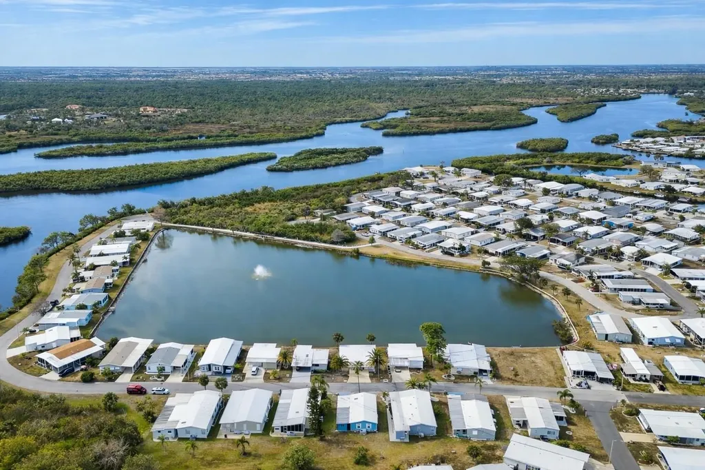 772 Imperial Drive North Port FL 34287