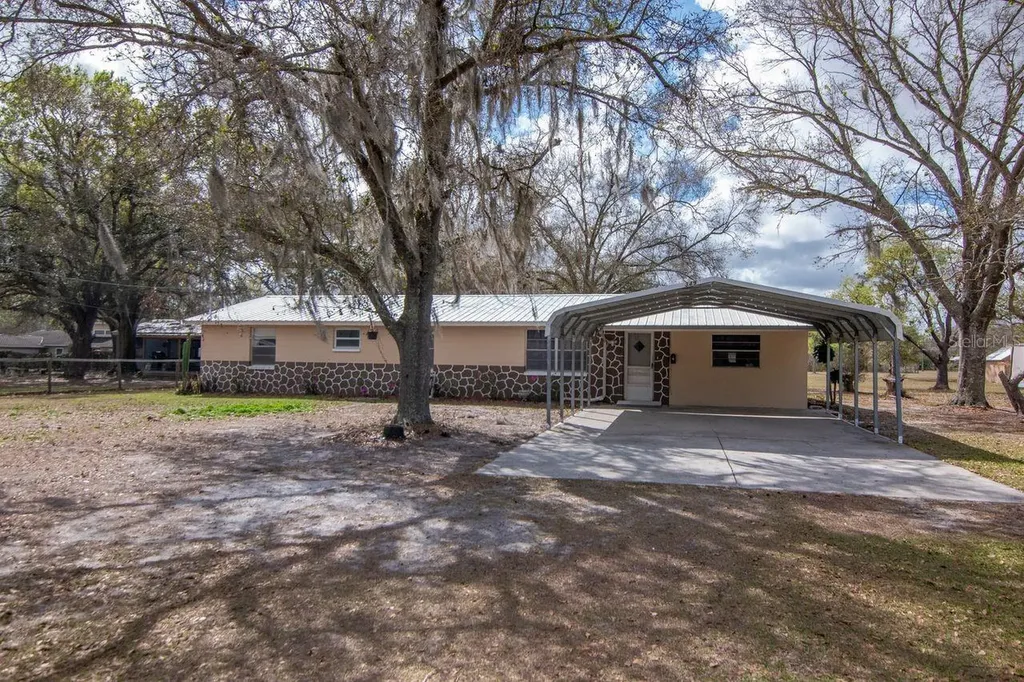 349 Old Welcome Road Lithia FL 33547