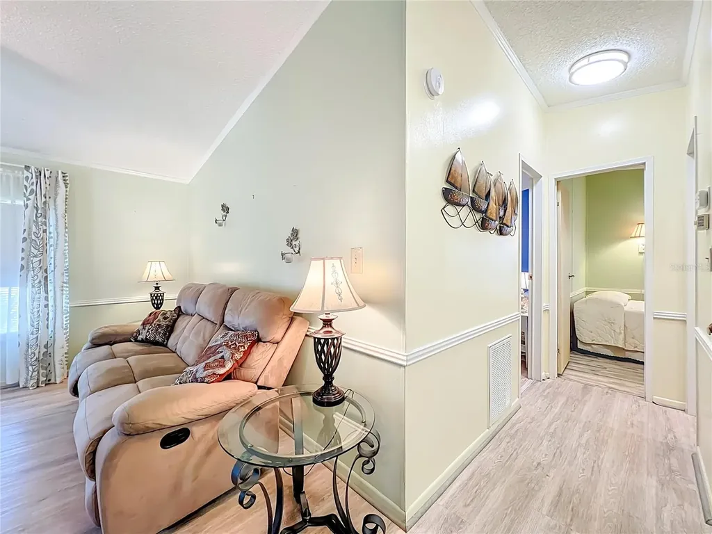 698 Cindi Avenue Leesburg FL 34788