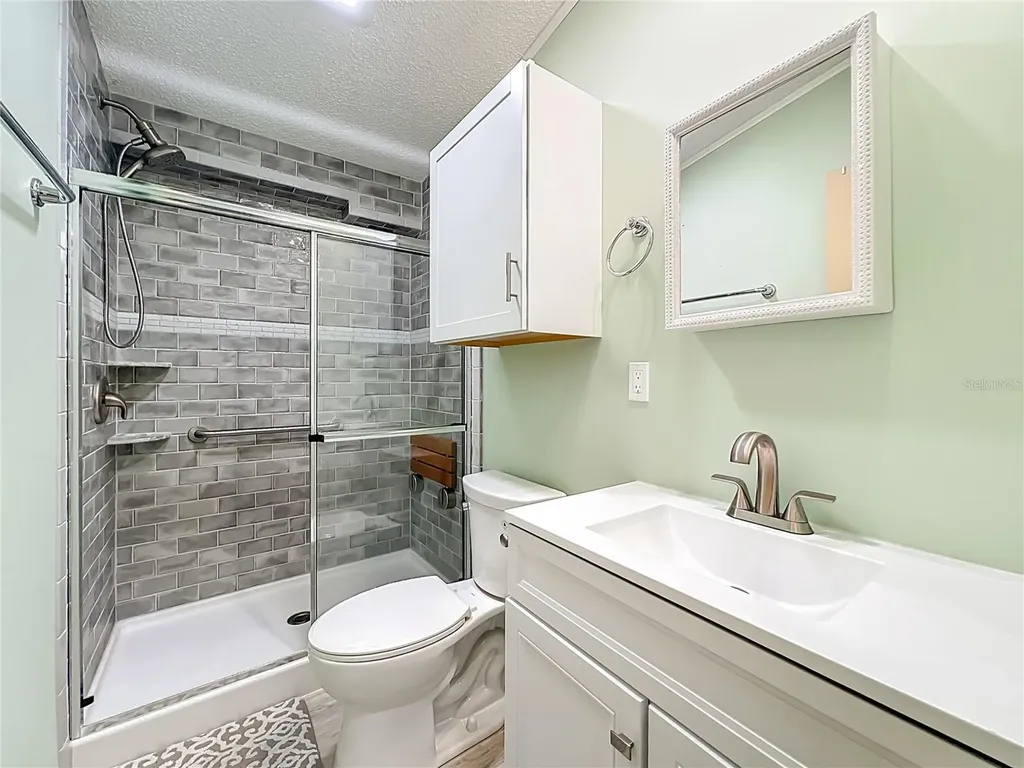 698 Cindi Avenue Leesburg FL 34788