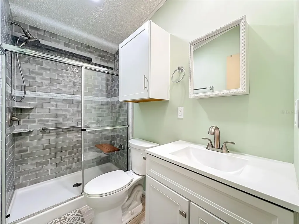 698 Cindi Avenue Leesburg FL 34788