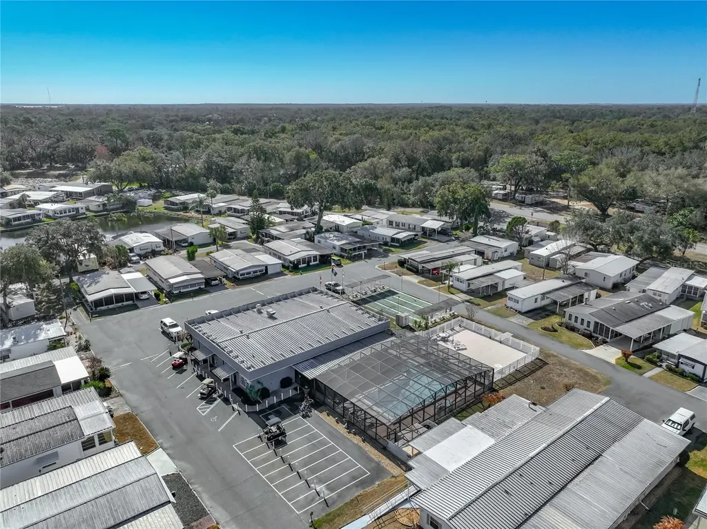 698 Cindi Avenue Leesburg FL 34788