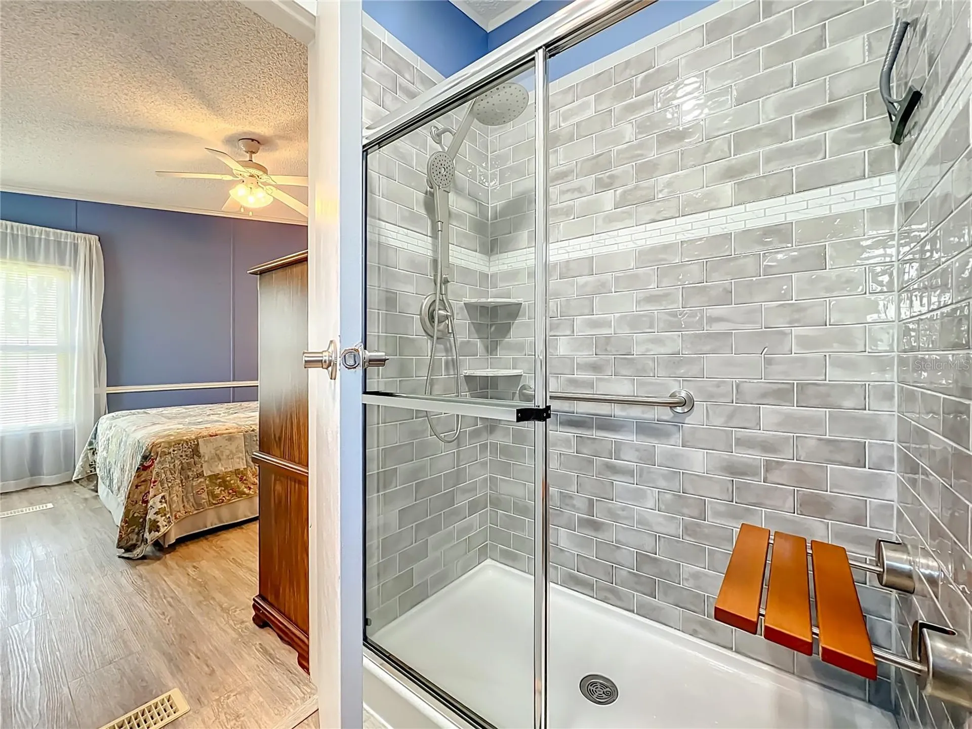698 Cindi Avenue Leesburg FL 34788