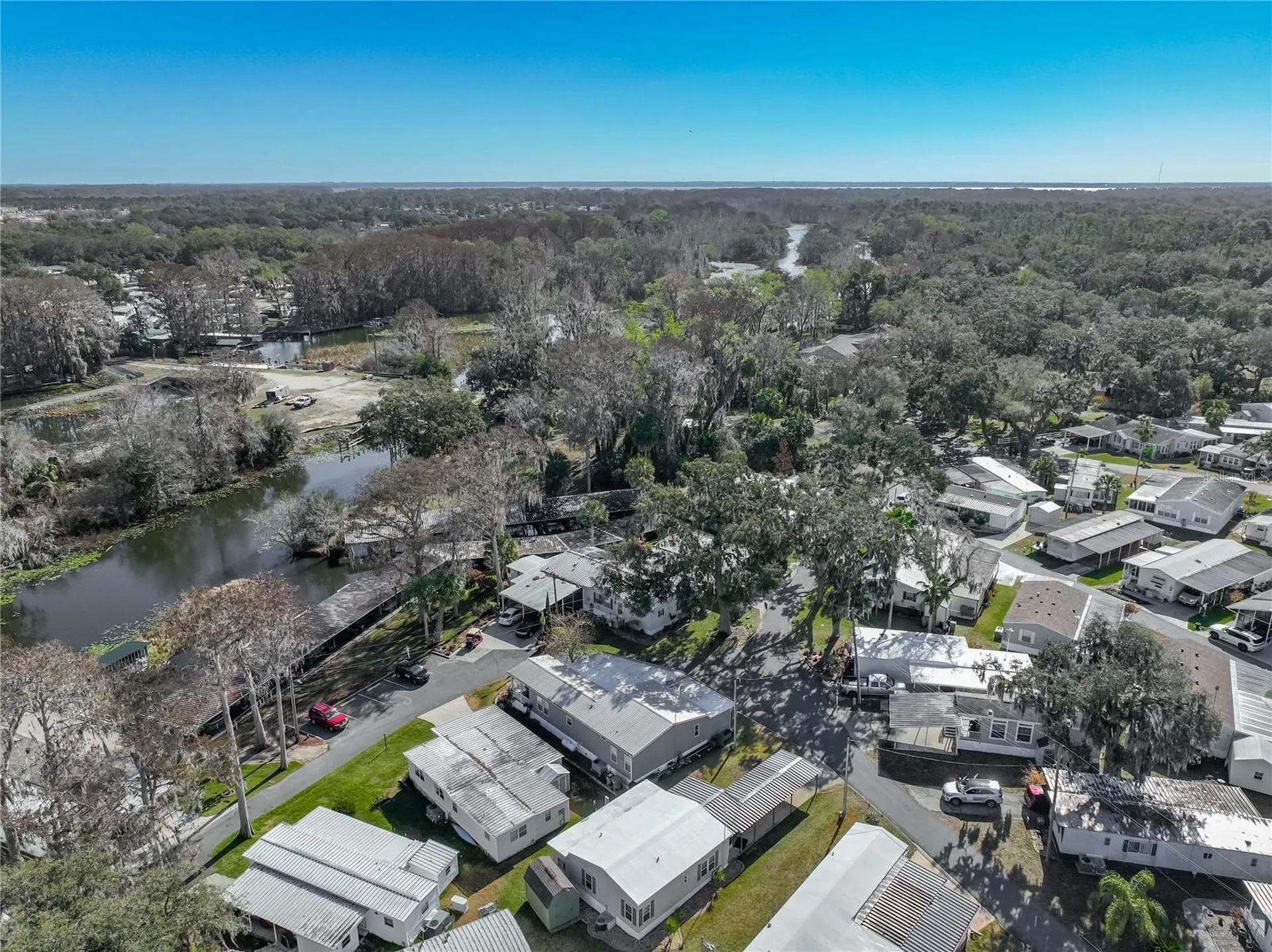 698 Cindi Avenue Leesburg FL 34788