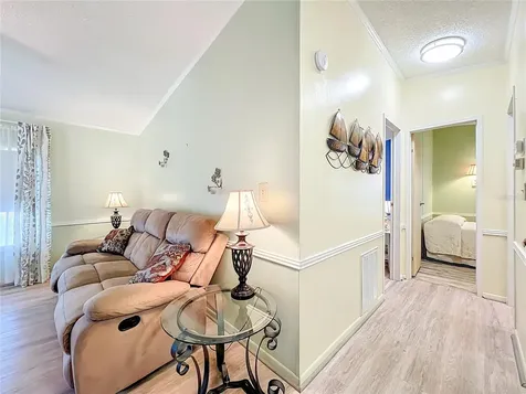 698 Cindi Avenue Leesburg FL 34788