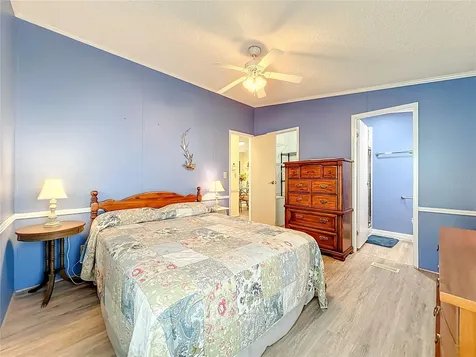 698 Cindi Avenue Leesburg FL 34788