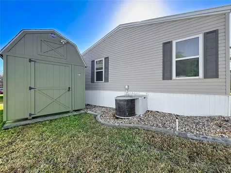 698 Cindi Avenue Leesburg FL 34788
