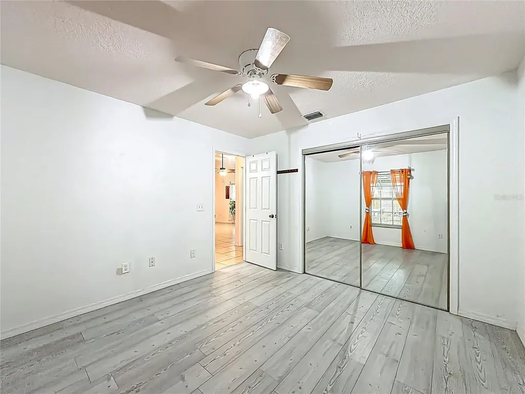 76 Teak Loop Ocala FL 34472