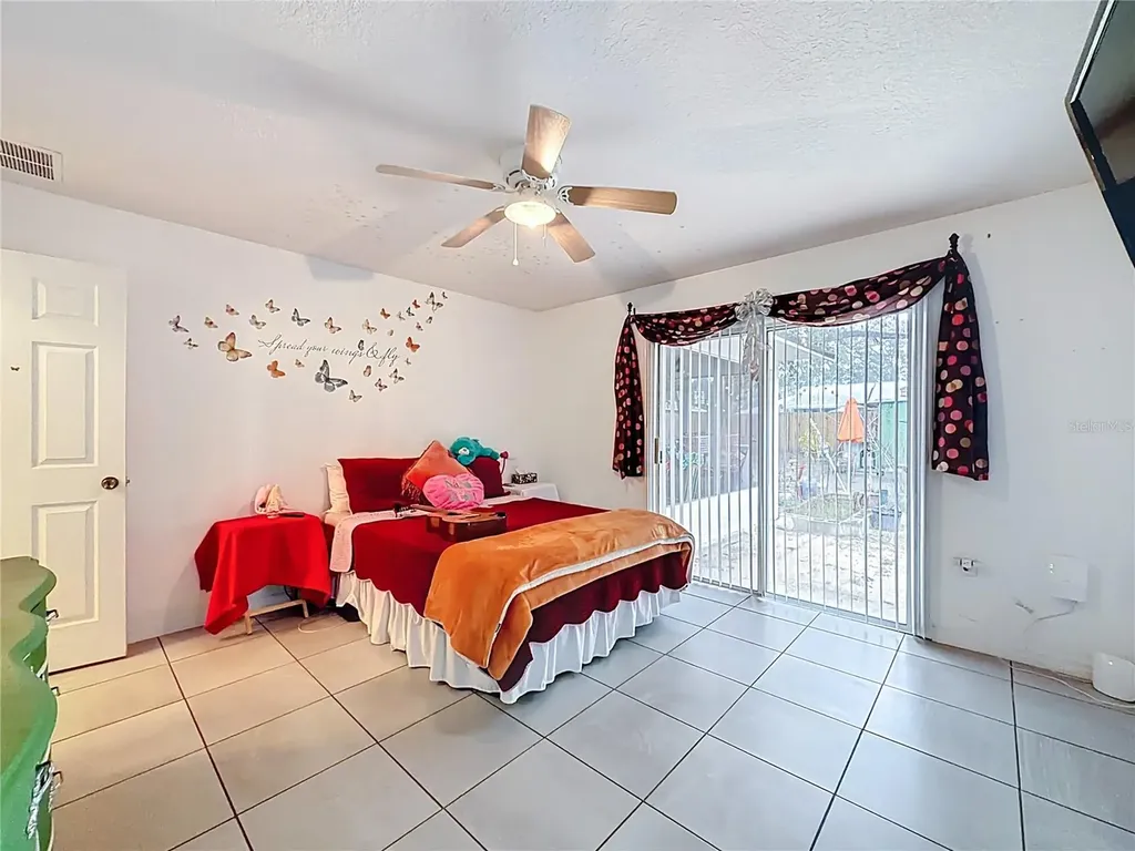 76 Teak Loop Ocala FL 34472