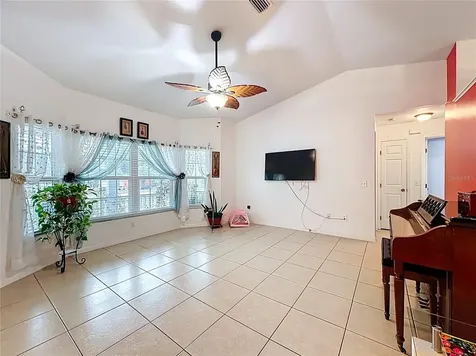 76 Teak Loop Ocala FL 34472