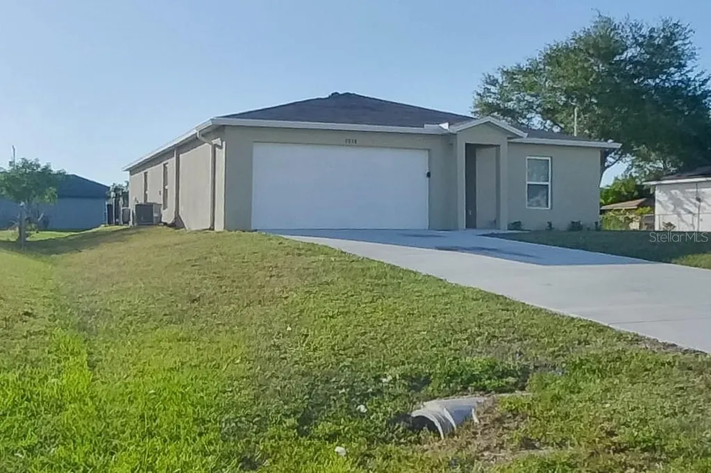 2838 NW 19th Place Cape Coral FL 33993